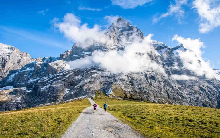 Scenic Grosse Scheidegg in Switzerland - Discover the Breathtaking Alpine Pass and Mountainous Landscape