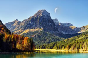 Glarus: A scenic town surrounded by the beauty of the Swiss Alps, offering a tranquil retreat amidst nature's splendor.