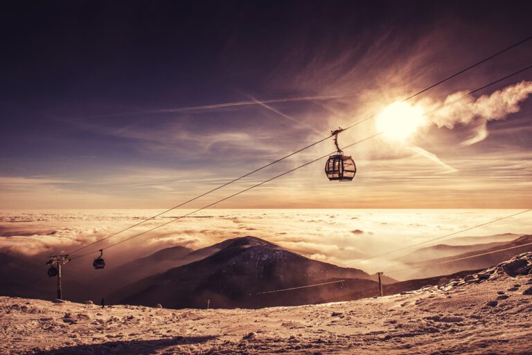 Verbier Ski Resort: A winter paradise in the Swiss Alps with world-class skiing and breathtaking mountain scenery